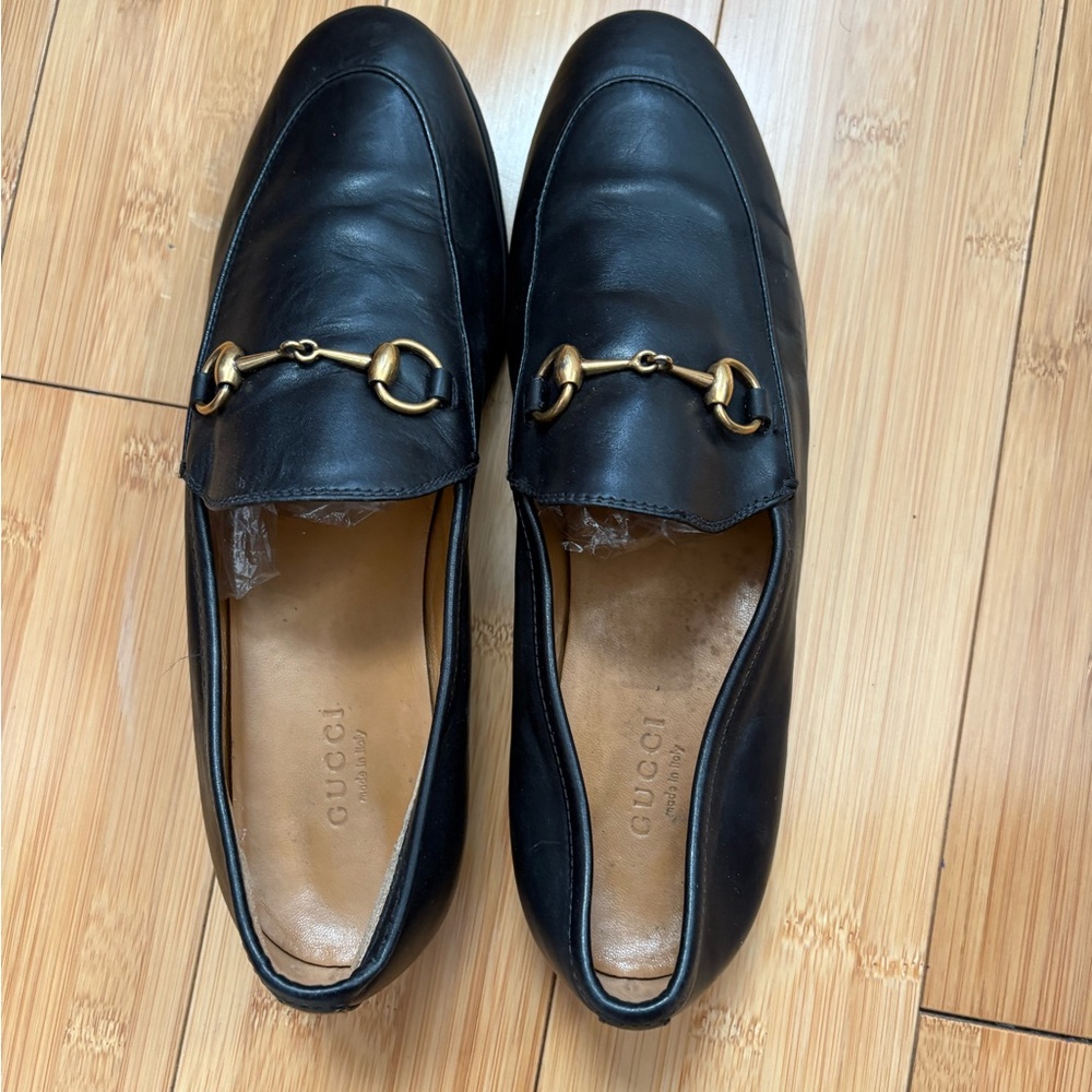 Gucci Black Leather Loafers with Gold Detail